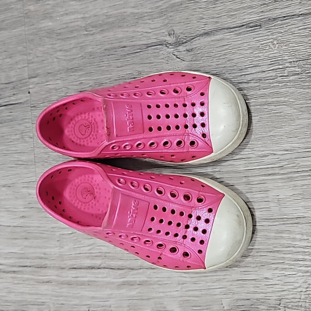 Native Jefferson Iridescent Pink Shoes